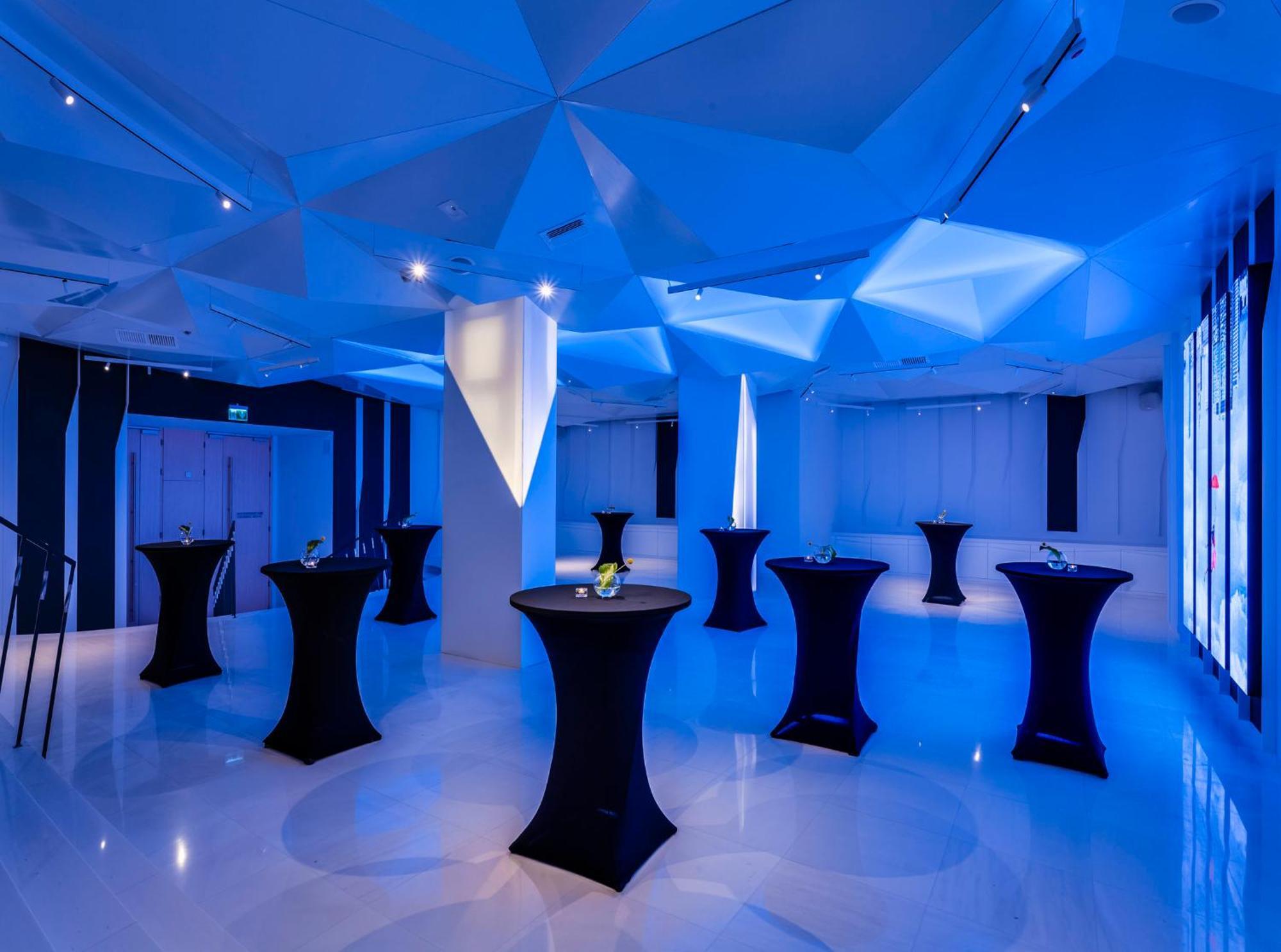 Hotel Indigo Warsaw Nowy Swiat By Ihg Extérieur photo